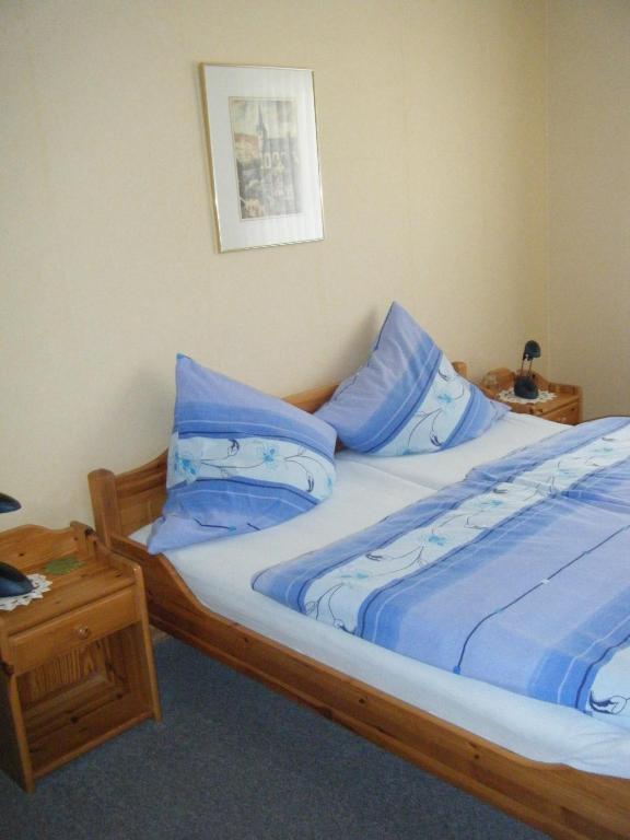 Ferienweingut Hensler Hotell Briedel Exteriör bild